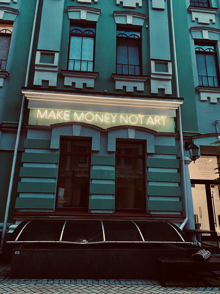 Photo "What to do to maximize profit in business"