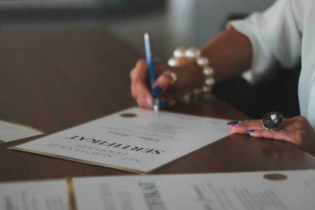 Photo inheritance management