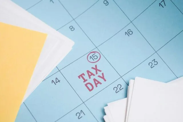 Photo taxes guide infographic